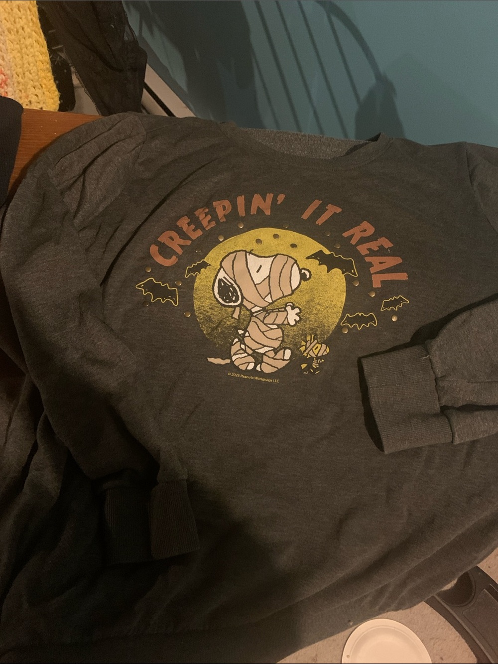 torrid Charcoal Graphic 'Creepin' It Real' Mummy Snoopy Sweatshirt